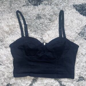 Tilly’s zip up crop top